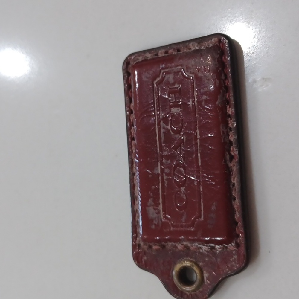 Coach Patent Leather Hangtag - Picture 4 of 5
